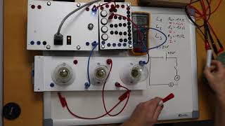 serieschakeling van 3 lampen en uitmeten van stroom [upl. by Ardis]