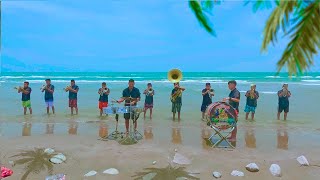 Banda Emperador Azteca  La Cumbia del Mar Video Oficial [upl. by Nad]