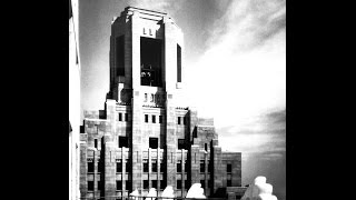 Monster John Wanamaker Memorial Founders Bell in Philadelphia Strikes Noon [upl. by Desdee56]