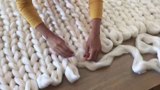 DIY Tutoriel tricoter une couverture XXL avec les mains en laine merinos ComfyWool [upl. by Iverson642]