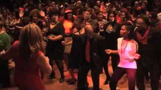 Purple Charlotte Steppers Wobble with Club Tempo [upl. by Keldon]