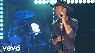 Tim McGraw  Diamond Rings and Old Barstools From iHeart Live [upl. by Hoseia]