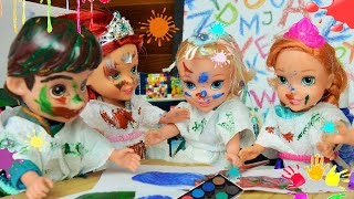 Anna and Elsa Toddlers Go to School amp Play with Colors in Art Class Elsya Annya Painting Dolls Toys [upl. by Mercola]