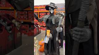 The plague doctor animatronic spooky halloween halloweenanimatronics [upl. by Crelin]