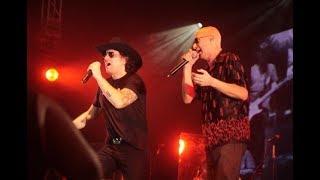 El salmón Indio Solari y Andrés Calamaro en el Estadio Único de La Plata 20122008 HD [upl. by Dituri]