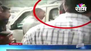 Vinod Tawde try to get into Rajnath Singhs car guard denies [upl. by Fusuy801]