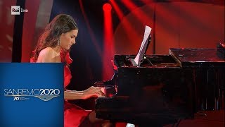 Sanremo 2020  Francesca Sofia Novello suona lAve Maria di Bach [upl. by Grimaldi]