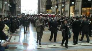 BANDA DEI CARABINIERI SFILATA IN GALLERIA [upl. by Hamo]