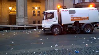 Balayeuse  Nettoyage de Rues  Street Cleaning Strassenreinigung Straatreiniging Sweeper [upl. by Larena]