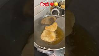 Tasty crispy puri trick ytshorts food healthydiet trending funny viralvideo youtubeshort [upl. by Harrietta]