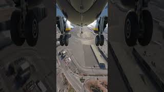 Breathtaking Landing in San Francisco International Airport [upl. by Asreht459]