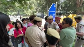 Breaking NewsHunger striker supporters detained by Delhi police [upl. by Dunson551]