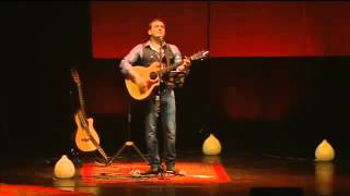 Ismael Serrano  Amores imposibles  En vivo Gran Rex el 141113 [upl. by Ardnuaet]