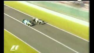 Kimi Räikkönen overtakes Fisichella at Suzuka 2005 rare camera angle [upl. by Adis754]