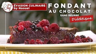 Recette Fondant au chocolat SANS BEURRE aux fruits rouges [upl. by Nylevol]