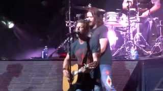 Dierks Bentley  Drunk On A Plane 5914 [upl. by Alled]