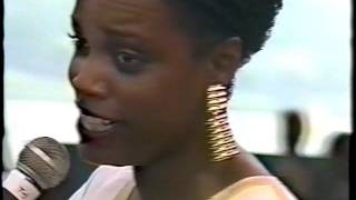 Dianne Reeves Mt Fuji Thats all 1987 [upl. by Oryaj722]