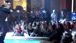 Atilla Taş  Yamyam Style Beyaz Show 121012 HD [upl. by Chappy]