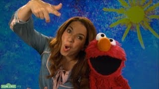 Sesame Street Maya Rudolph and Elmo  Brainstorm [upl. by Llertnahs]