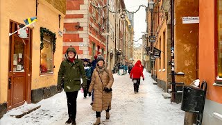 4K🇸🇪 Snow Walk in Old Town Stockholm ❄️ Snowfall in Sweden  Stockholm Christmas [upl. by Latton]