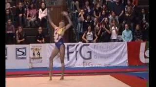 Larisa Iordache ROM FX  2009 Top Gym [upl. by Jacobo201]