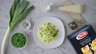 Barilla Tagliatelle med purjolök ärtor och parmesankräm [upl. by Laerdna]