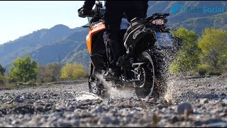 Metzeler Karoo Street 2018  tyre review  BikeSocial [upl. by Bond]