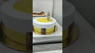 Pineapple cake 🎂🎂 New design 🎂viralvideo pineapplecake reels youtube short shortvideo [upl. by Hinman255]