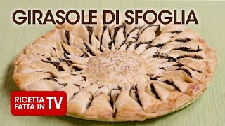 GIRASOLE DI SFOGLIA CON RICOTTA E SPINACI di Benedetta Rossi  Ricetta TV Fatto in Casa per Voi [upl. by Janik]