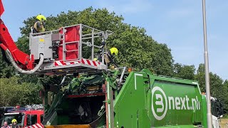 Meerdere brandweerwagens ter plaatse bij brand in Vuilniswagen in VelsenZuid  30062023 [upl. by Wain446]