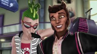 Monster High Scaris City of Frights  Airport scene [upl. by Hooker]