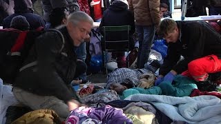 Flüchtlinge am Sendlinger Tor Platz in München gehen nächsten Schritt [upl. by Yelyab]