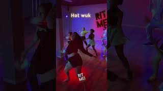 Body a shake  Shaggy  Old and Middle School Female Dancehall Moves [upl. by Norvell466]