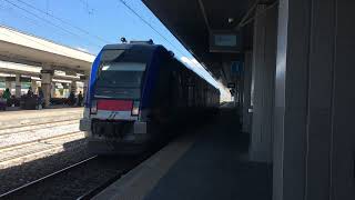 STAZIONE DI FOGGIA  treno regionale SWING in arrivo al binario 1 [upl. by Mckinney]