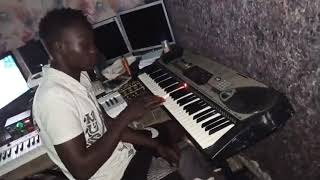 Dar one joue Lhymne Nationale du Mali au piano mode Rdmusic [upl. by Editha567]