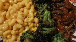 Vegan MacampCheese wSautéed Savory BroccoliampMushroom Medley😋1st Vegan meal Ive cookedampIm not vegan🤭 [upl. by Micheal]