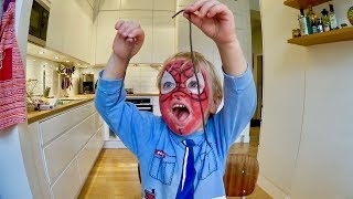 Spiderman äter franska delikatesser VLOGG [upl. by Hollingsworth]