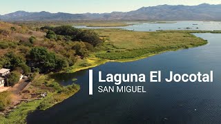 Impresionante vista de la laguna El Jocotal y Volcan de Chaparrastique en San Miguel El Salvador [upl. by Aerdnas]