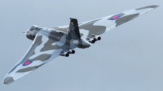 Avro Vulcan XH558 Amazing Departure  Airshow  Great Sound HD [upl. by Assenat]