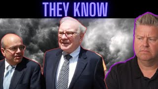 Huge Insider Selling Berkshire Hathaway Stock As Warren Buffett Liquidates [upl. by Nnylanna]