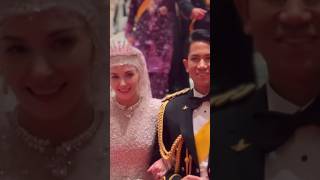 Massive Diamond Necklace  HRH Prince Mateen amp Anisha Wedding [upl. by Ecinhoj]