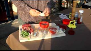 Recette bbq smokehouse  Hamburger farcis à litalienne [upl. by Dnalsor]