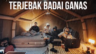 CAMPING TENDA BESAR DISAAT BADAI GANAS amp ANGIN KENCANG [upl. by Latona498]