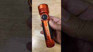 TOP PICK EDC FLOOD LIGHT OUTDOORHIKINGEMERGENCY OLIGHT SEEKER 4 PRO FULL REVIEW [upl. by Sirak]