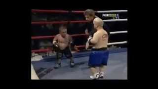 Midget Boxing Little man Title Jamie Fallon jamie giant  VS Nazir Kheir [upl. by Goldfarb]