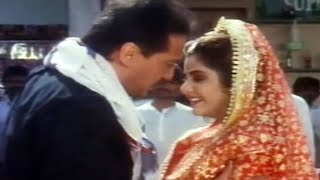 Jackie Shroff amp Divya Bharti get together  Dil Hi To Hai  Action Scene 1919 [upl. by Gwenni]