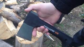 Финский топор Fiskars X5 мини тест и мнение [upl. by Aihsekram]