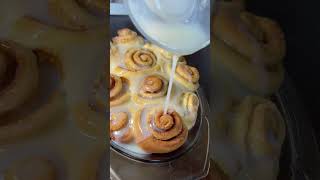 Cinnamon rolls 👌 youtubeshorts food easyfoodtomakeathome [upl. by Eznyl847]