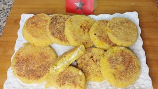 حريشات بالجبن كيحمقوا 😋 كيوجدوا فدقائق ما تردديش تجربيهم 👍 galettes à la semoule fine [upl. by Annoid462]