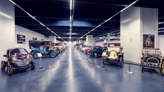 Visite exceptionnelle dans le garage Renault Classic [upl. by Oderf]